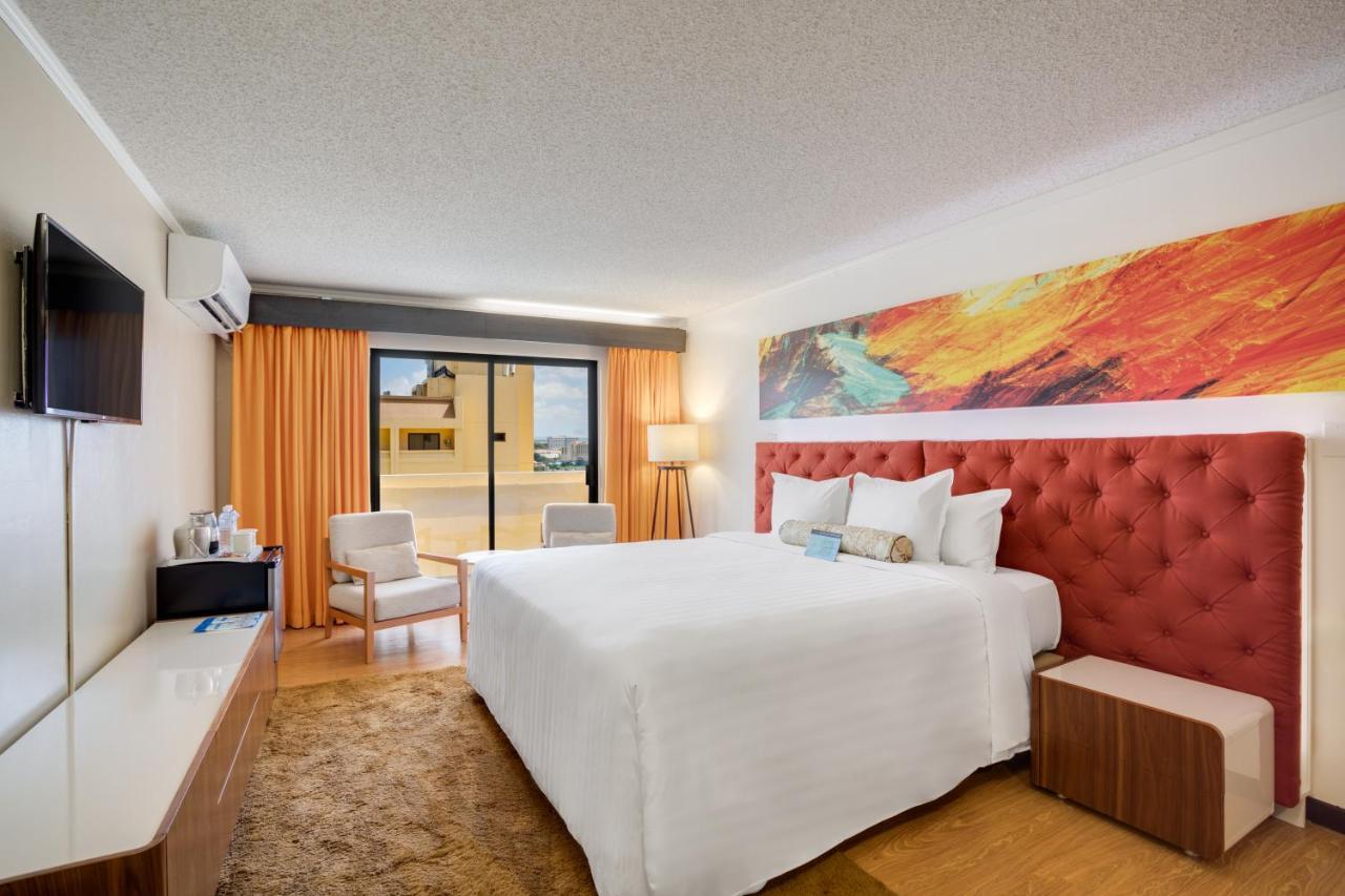 Guam Plaza Resort Tumon Bagian luar foto