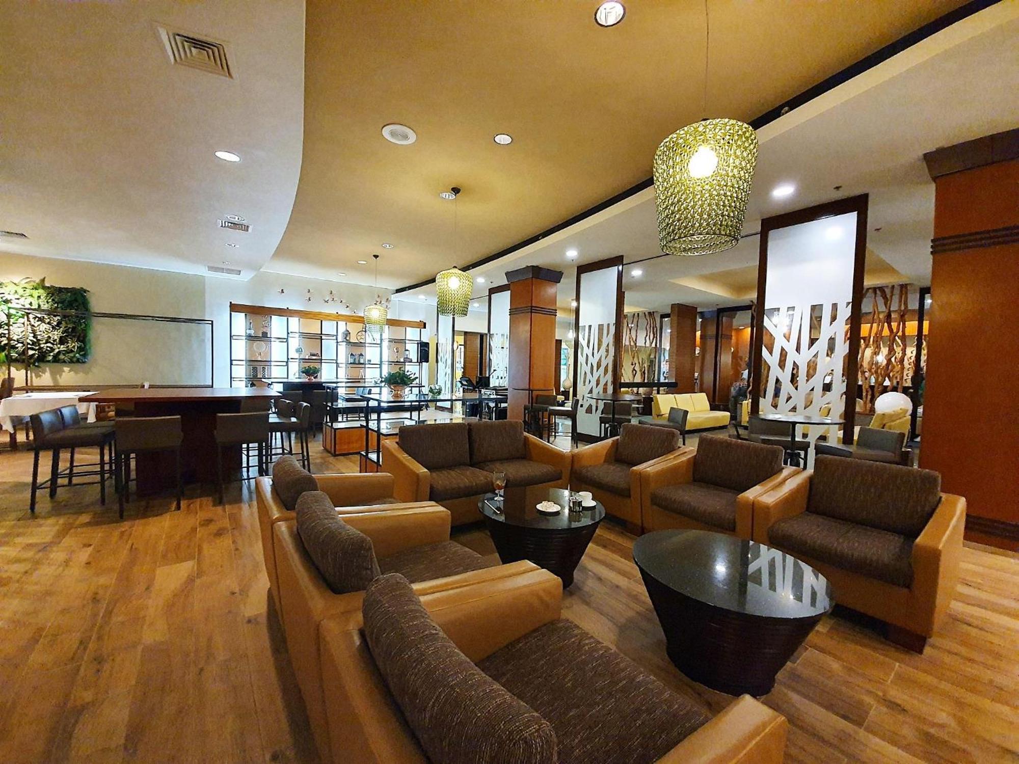 Guam Plaza Resort Tumon Bagian luar foto
